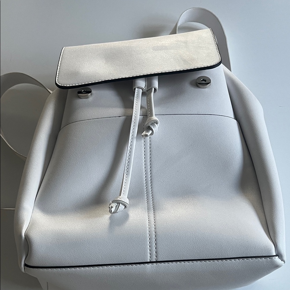 Source Unknown White Backpack - Picture 2 of 8
